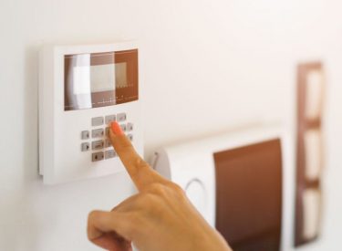 beneficios-de-tener-alarma-de-seguridad-en-casa-e1605740473796